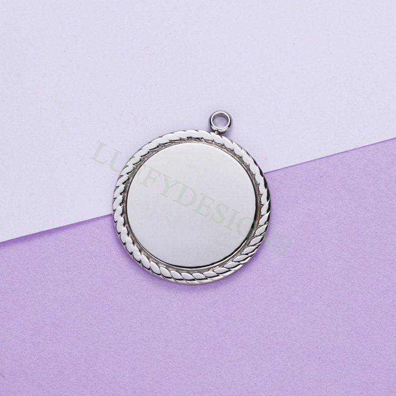 5pcs Gold Disc Charms with Lace Border 25mm, Mirror Polished Round Pendant, Metal Stamping Blanks Charm, Engravable Round Blank in Steel