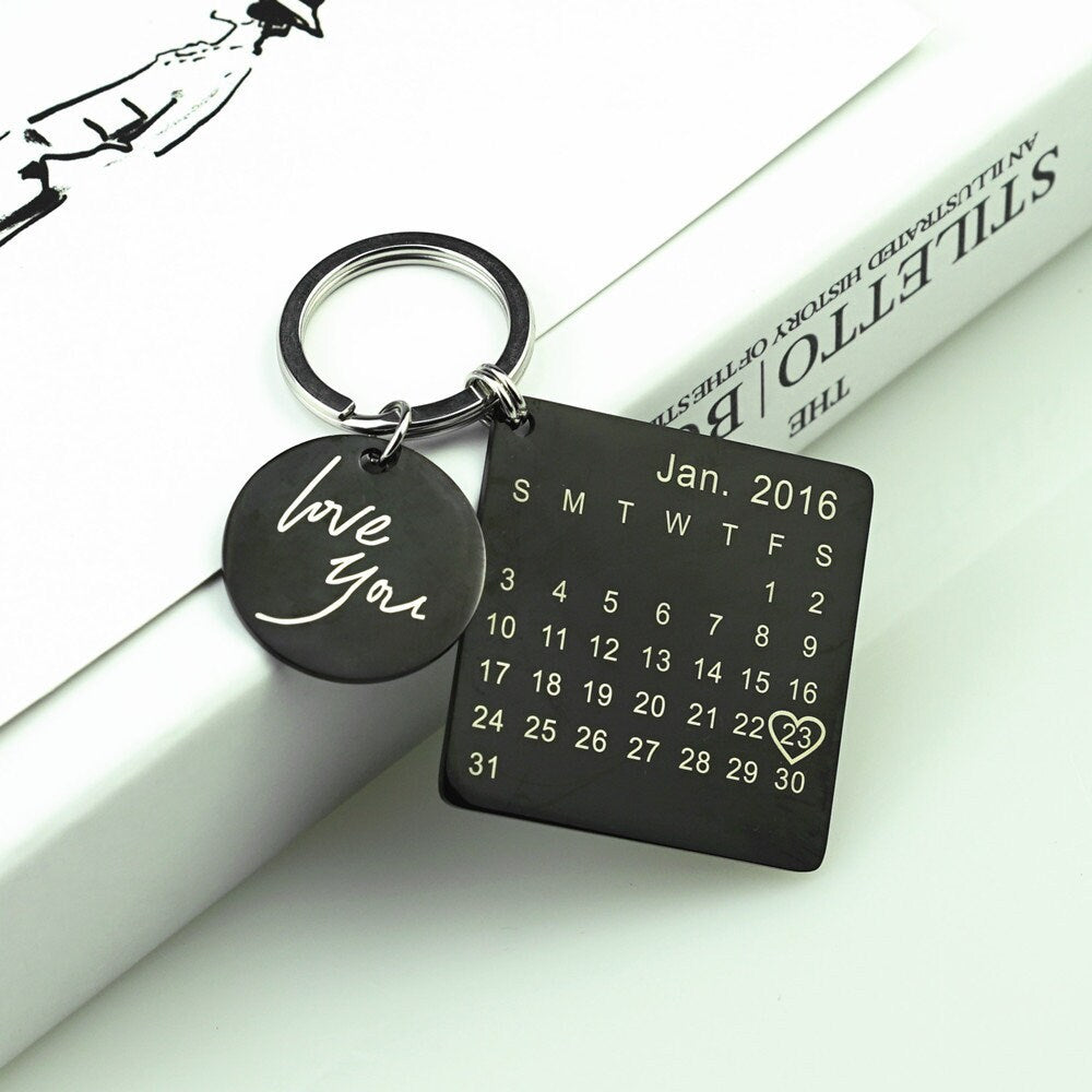 Personalized Calendar Keychain, Signature calendar keychain, Custom Date Save Keychain, Date highlighted with heart, Custom Anniversary Gift