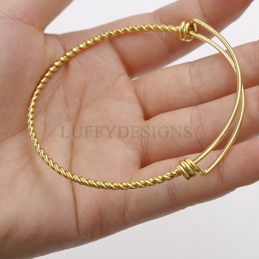 Twisted Expandable Bracelet