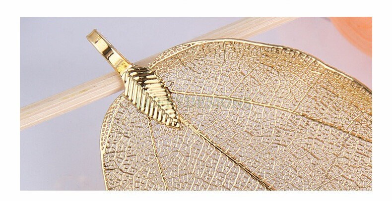 5pcs Leaf Charm Pendant, Real Natural Leaf Skeleton, Leaves Charm, Hollow Filigree Leaf Charm, Real Daphne Leaf, Gold Plated Leaf Pendant