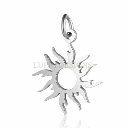10pcs Sun Charms 16mm, Gold plated Stainless Steel, Sun Charm Pendant, Sun Pendants, Tiny Sun Findings