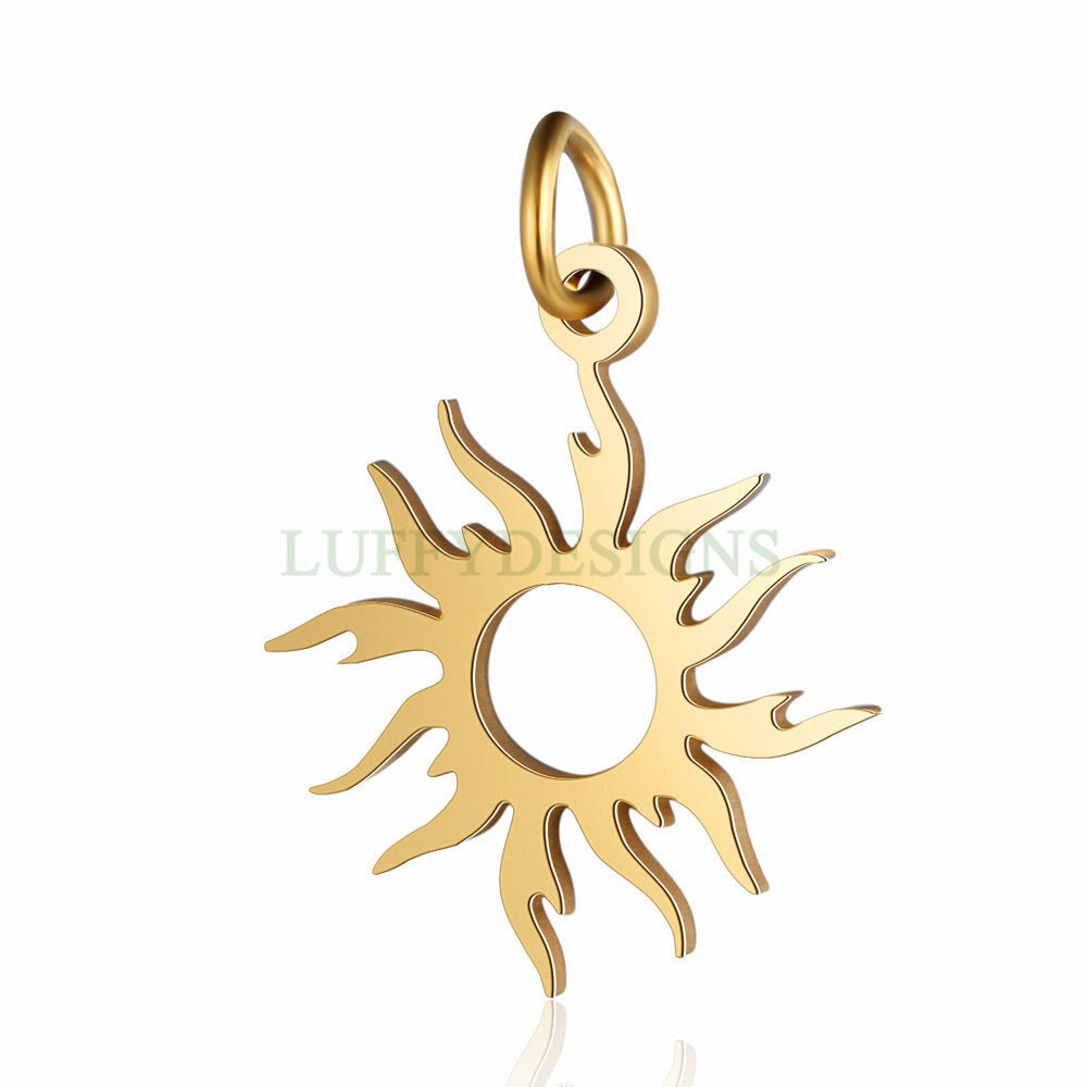 10pcs Sun Charms 16mm, Gold plated Stainless Steel, Sun Charm Pendant, Sun Pendants, Tiny Sun Findings