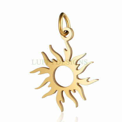 10pcs Sun Charms 16mm, Gold plated Stainless Steel, Sun Charm Pendant, Sun Pendants, Tiny Sun Findings