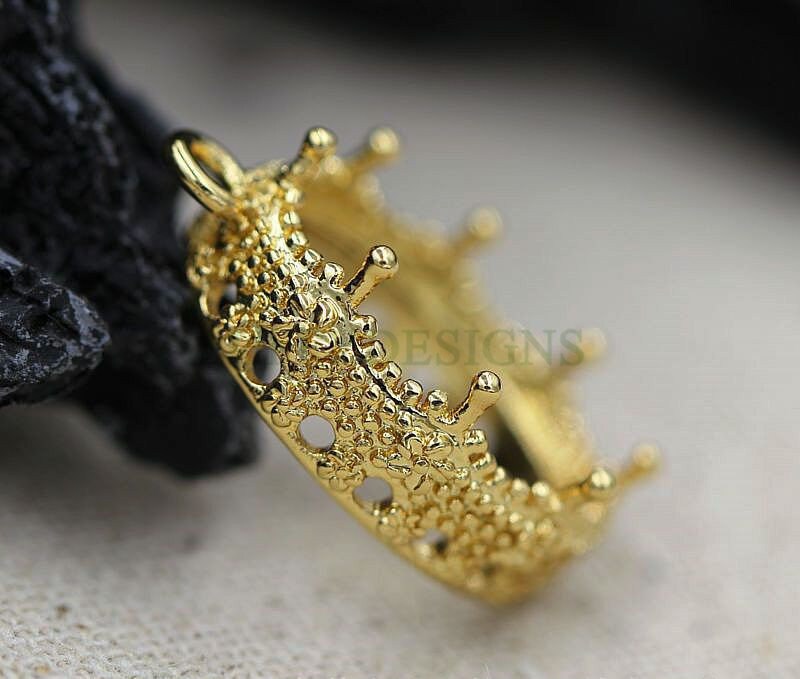 Crown Bezel Cup