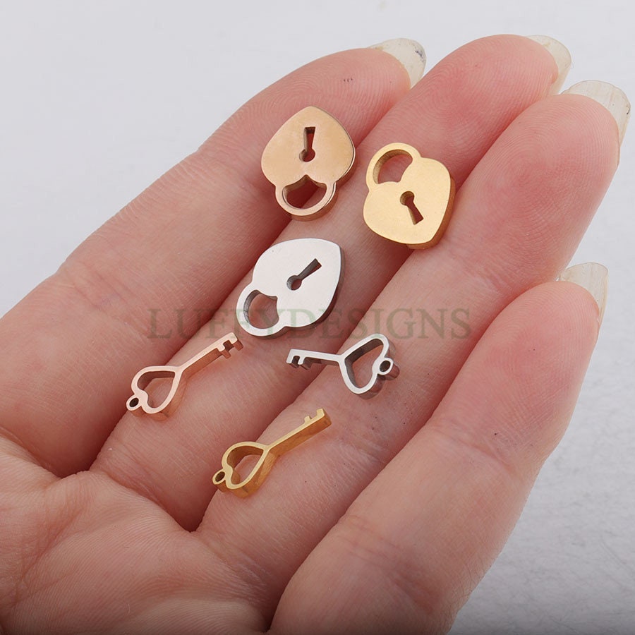 10pcs 3D Key and Lock Charms, Gold /Rose Gold plated Stainless Steel, Gold Key and Lock Pendant, Tiny Key and Lock Findings, Mirror Polished