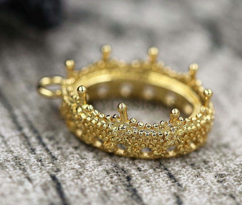 Crown Bezel Cup