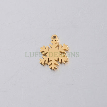 10pcs Snowflake Charms, Gold Snowflake Pendant, Snow Charm, Winter Charm, Holiday Charm, Christmas Charm, Winter Wonderland Charm