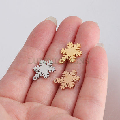10pcs Snowflake Charms, Gold Snowflake Pendant, Snow Charm, Winter Charm, Holiday Charm, Christmas Charm, Winter Wonderland Charm