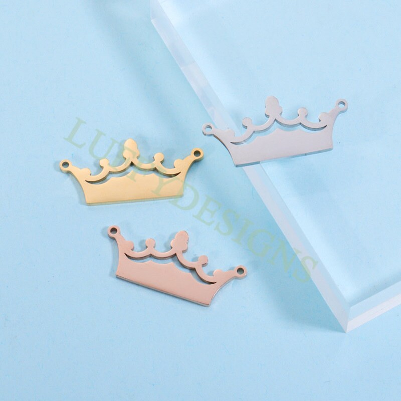 10pcs 3D Crown Charms 29x13mm, Gold Crown Pendant, Crown Findings for Necklace, Gold plated Stainless Steel, Mirror Polished Crown Connector