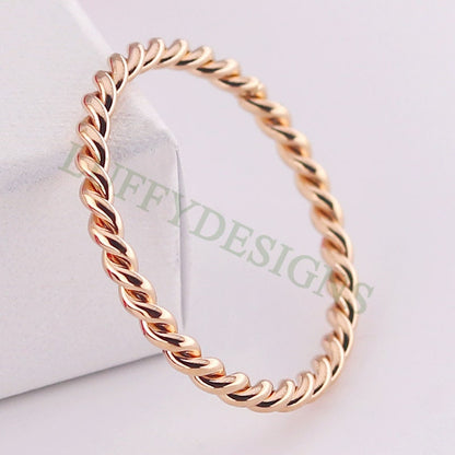 Twist Ring