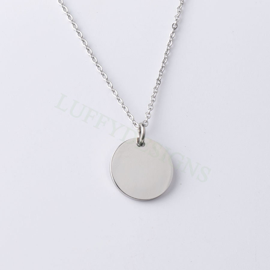 Custom round necklace