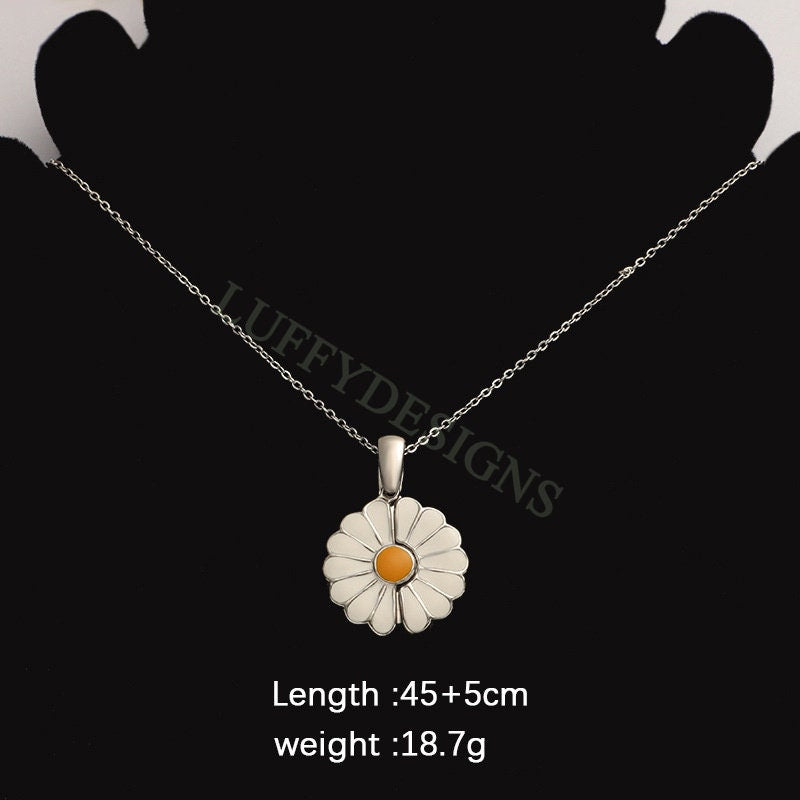 1pcs Daisy Necklace, Gold Steel Flower Necklace, Hidden Message Necklace, Gold Daisy Flower Jewelry, Enamel Daisy Necklace, Gift For Her